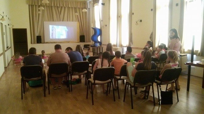045.jpg